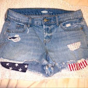 🇺🇸 Old Navy Boyfriend Distressed Denim Shorts